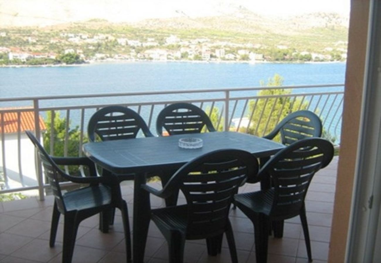 Appartement à Grebaštica - Appartement dans Grebaštica avec vue mer, Balcon, Climatisation, WIFI (3571-3)