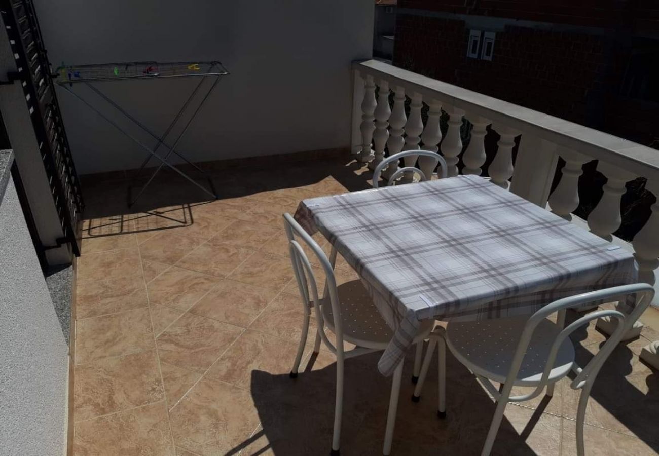 Appartement à Novalja - Appartement dans Novalja avec vue mer, terrasse, Climatisation, WIFI (3572-1)