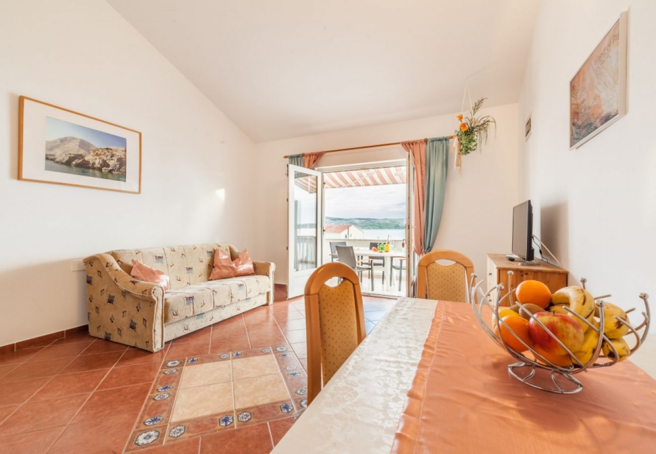 Appartement à Kustici - Appartement dans Kustici avec vue mer, Balcon, Climatisation, WIFI (3589-1)