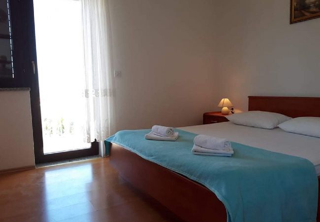 Appartement à Novalja - Appartement dans Novalja avec vue mer, terrasse, Climatisation, WIFI (3572-2) Appartement à Novalja - Appartement dans Novalja avec vue mer, terrasse, Climatisation, WIFI (3572-2)