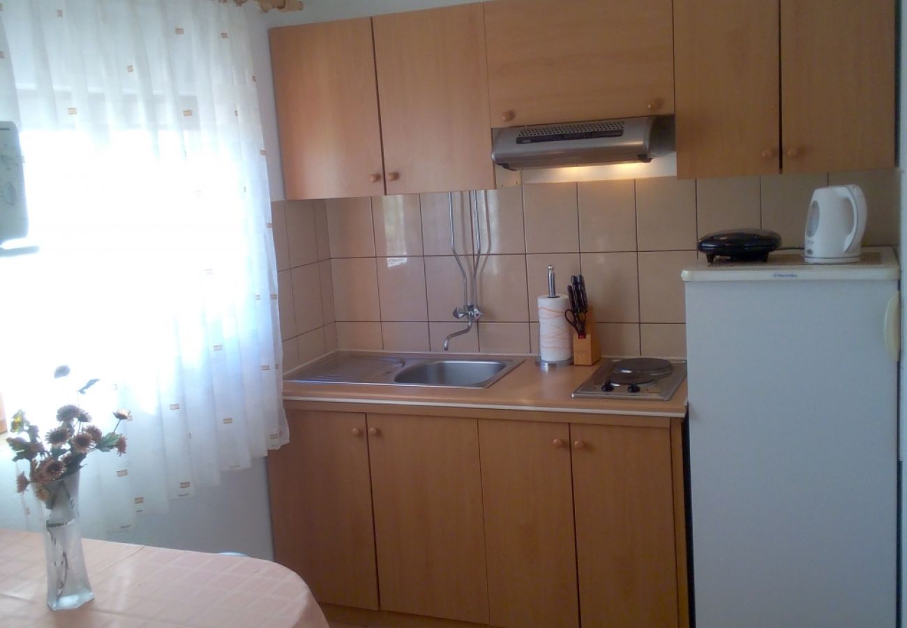 Appartement à Privlaka - Appartement dans Privlaka avec vue mer, terrasse, Climatisation, WIFI (3591-2)