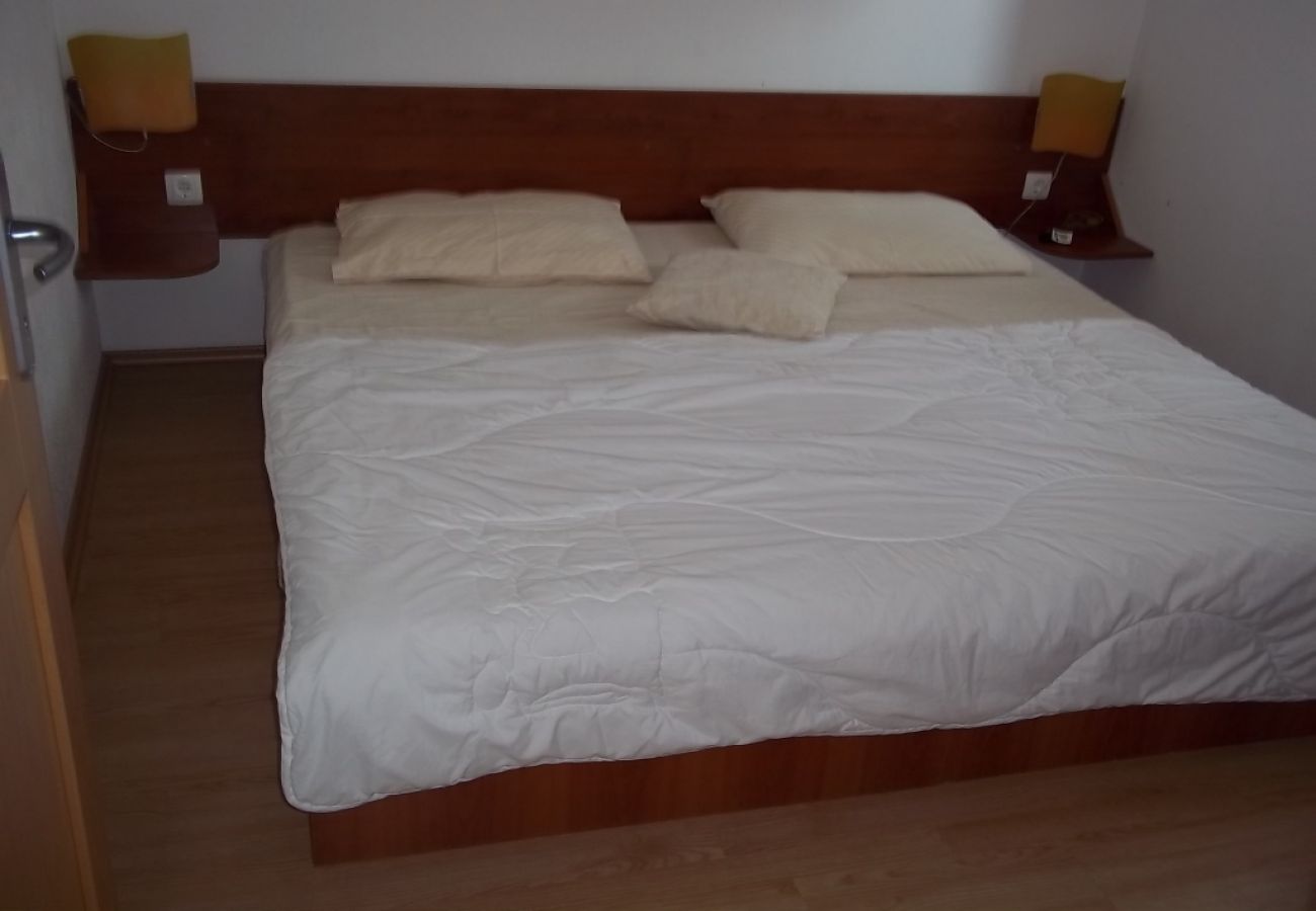 Appartement à Vodice - Appartement dans Vodice avec terrasse, Climatisation, WIFI (3599-5)