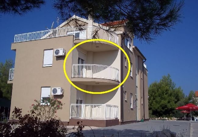 Appartement à Vodice - Appartement dans Vodice avec terrasse, Climatisation, WIFI (3599-6) Appartement à Vodice - Appartement dans Vodice avec terrasse, Climatisation, WIFI (3599-6)