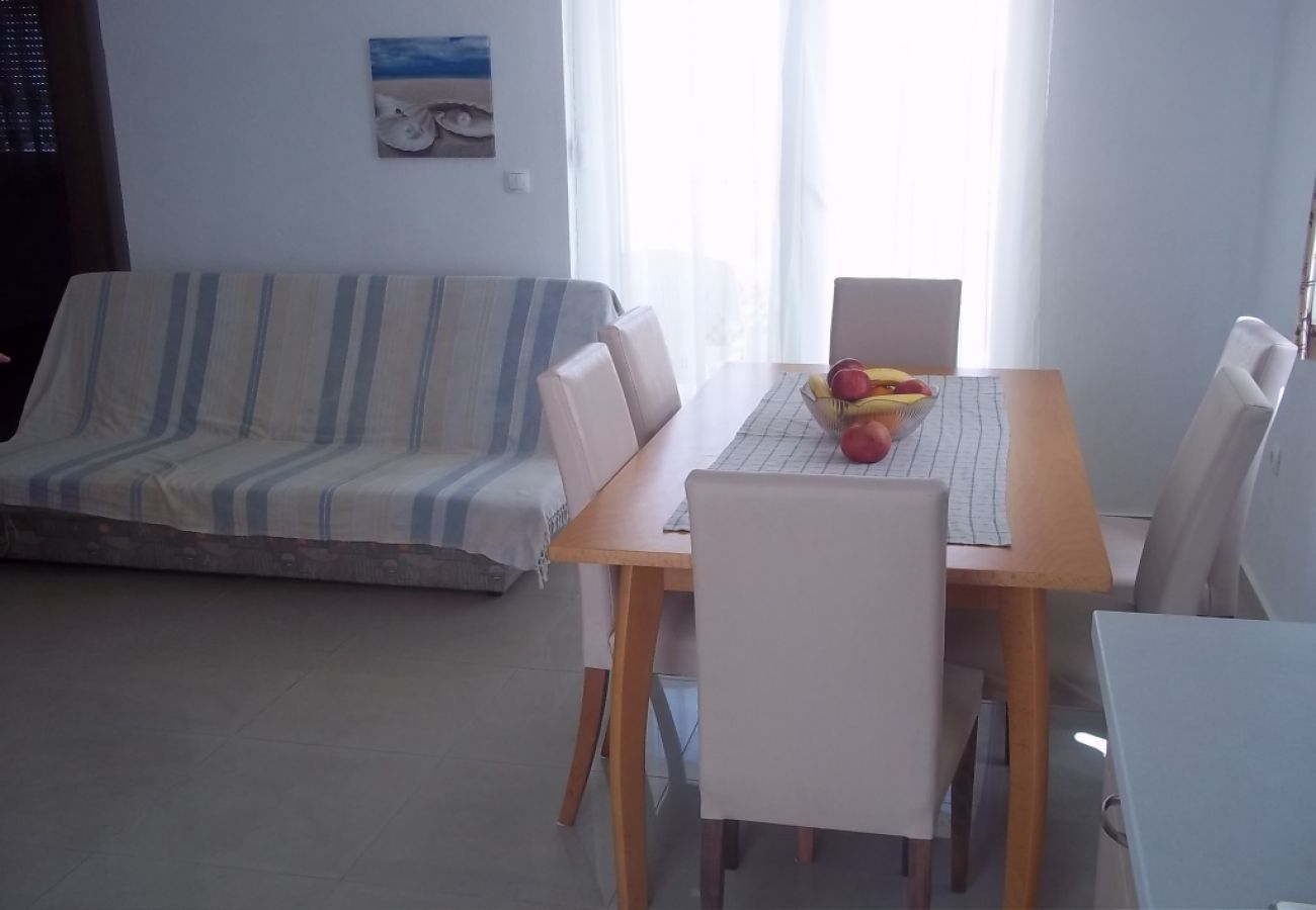 Appartement à Vodice - Appartement dans Vodice avec terrasse, Climatisation, WIFI (3599-6)