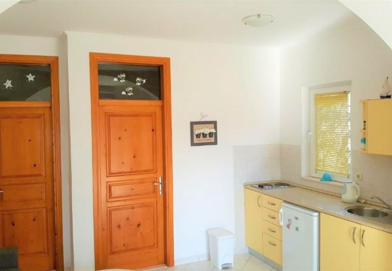 Appartement à Mali Ston - Appartement dans Ston avec vue mer, terrasse, Climatisation, WIFI (3588-2)