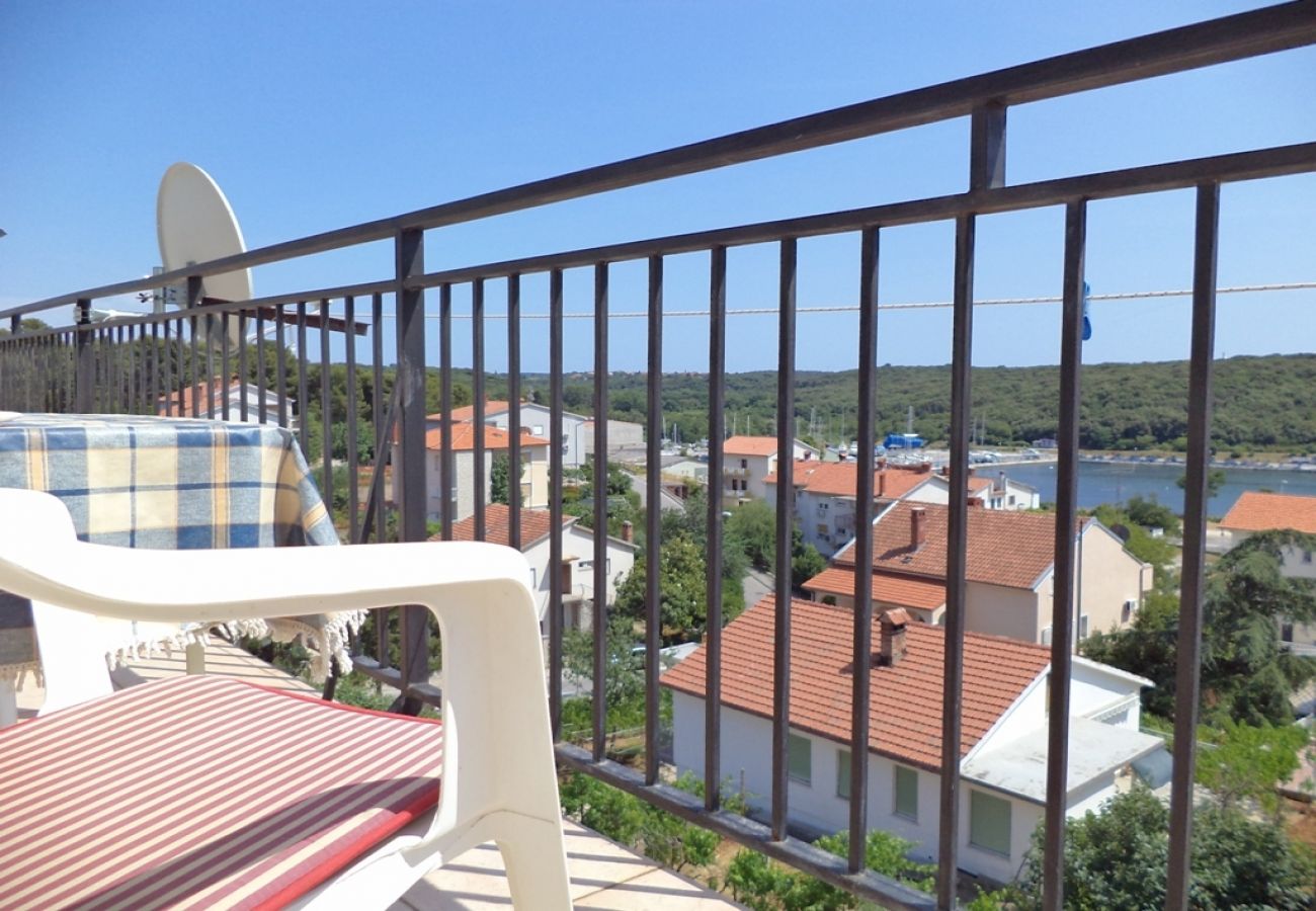 Appartement à Pula - Appartement dans Pula avec vue mer, terrasse, Climatisation, WIFI (633-2)