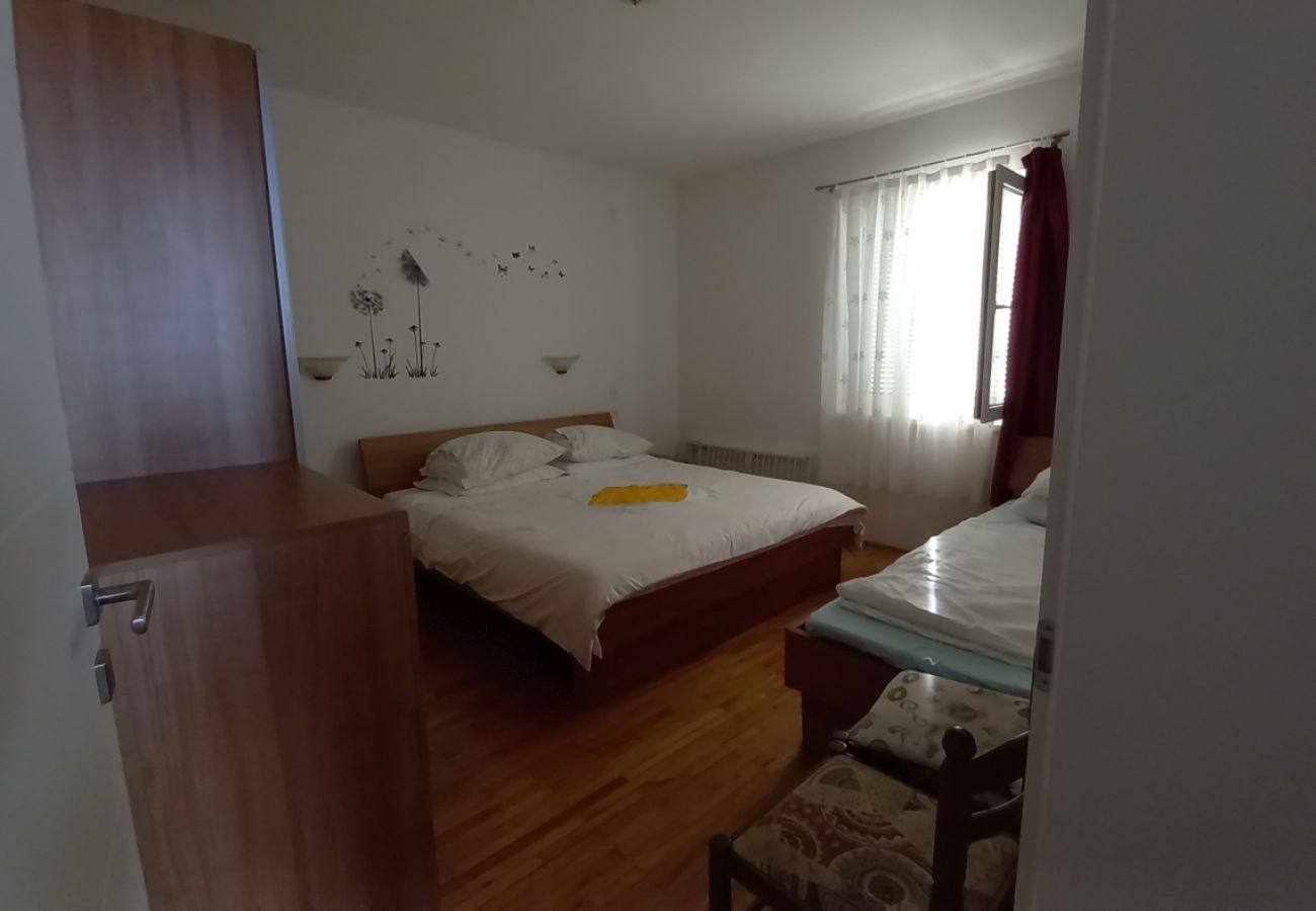 Appartement à Kustici - Appartement dans Kustici avec vue mer, terrasse, Climatisation, WIFI (3597-4)