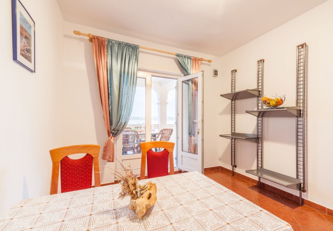 Appartement à Kustici - Appartement dans Kustici avec vue mer, Balcon, Climatisation, WIFI (3589-5)