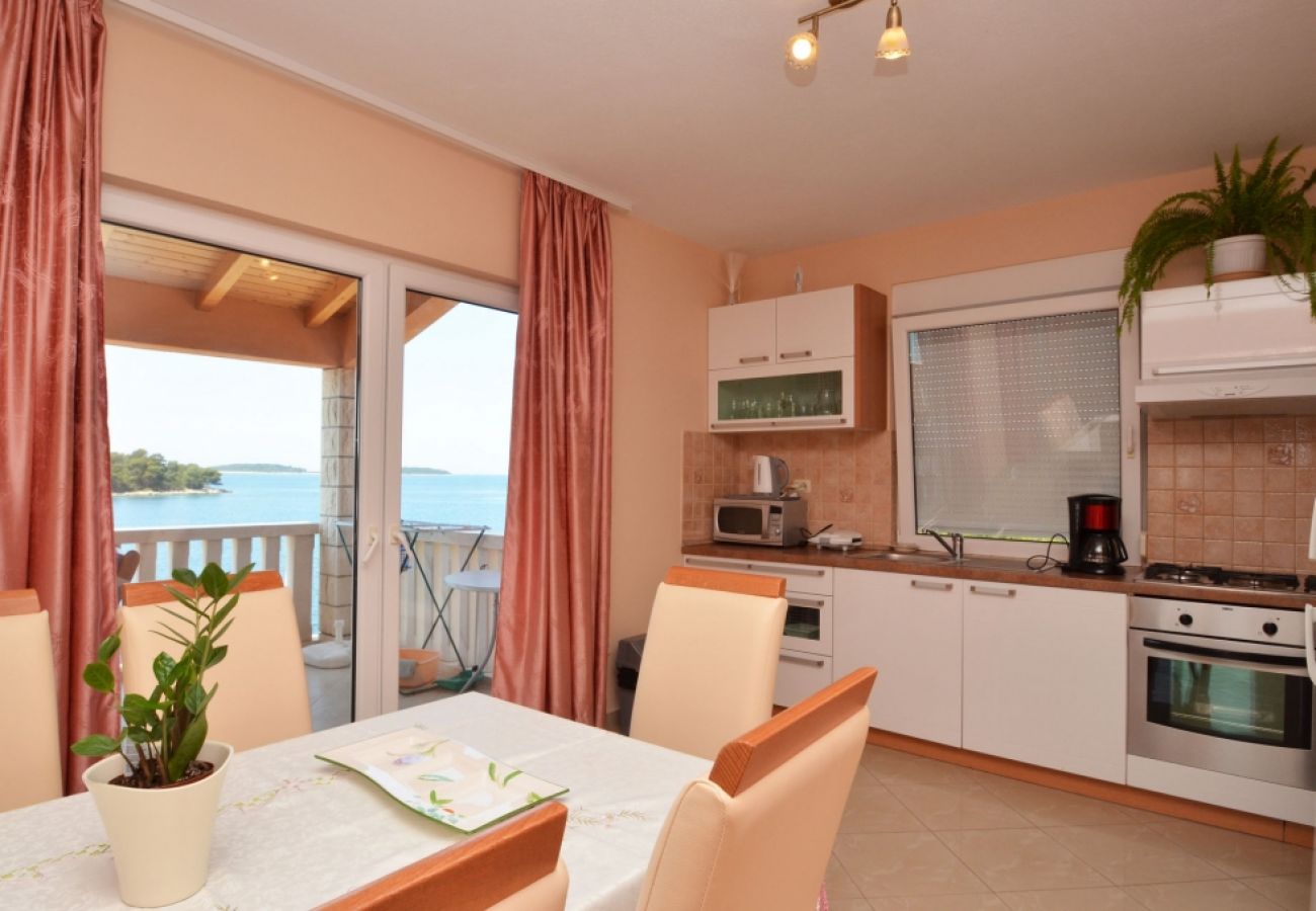 Appartement à Karbuni - Appartement dans Karbuni avec vue mer, terrasse, Climatisation, WIFI (3609-2)