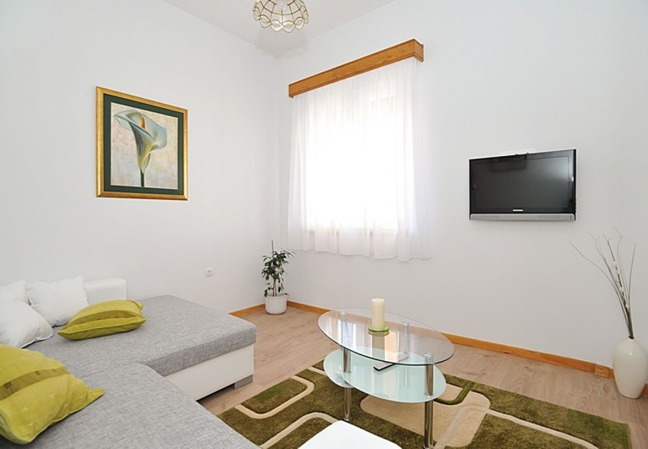 Appartement à Poljana - Appartement dans Poljana avec vue mer, terrasse, Climatisation, WIFI (3617-3)