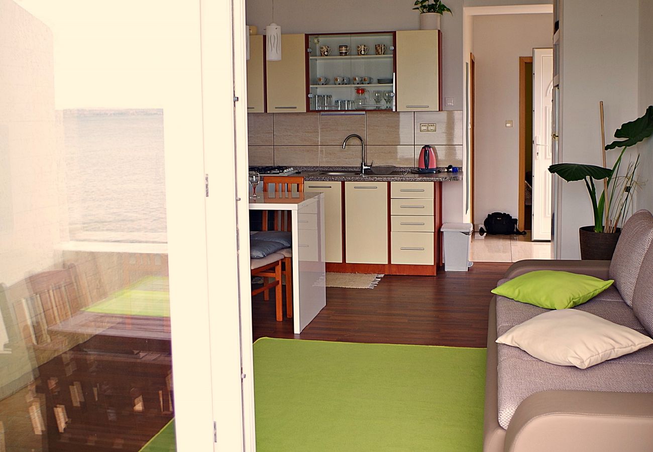 Appartement à Poljana - Appartement dans Poljana avec vue mer, terrasse, Climatisation, WIFI (3617-4)