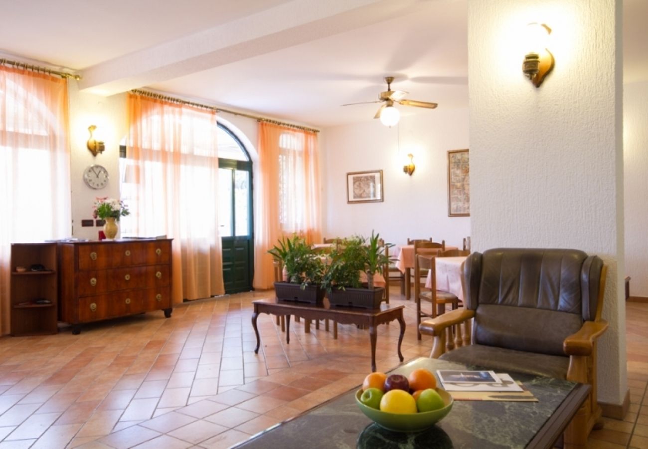 Chambres d'hôtes à Rovinj - Chambre dans Rovinj avec Climatisation, WIFI (3631-1)