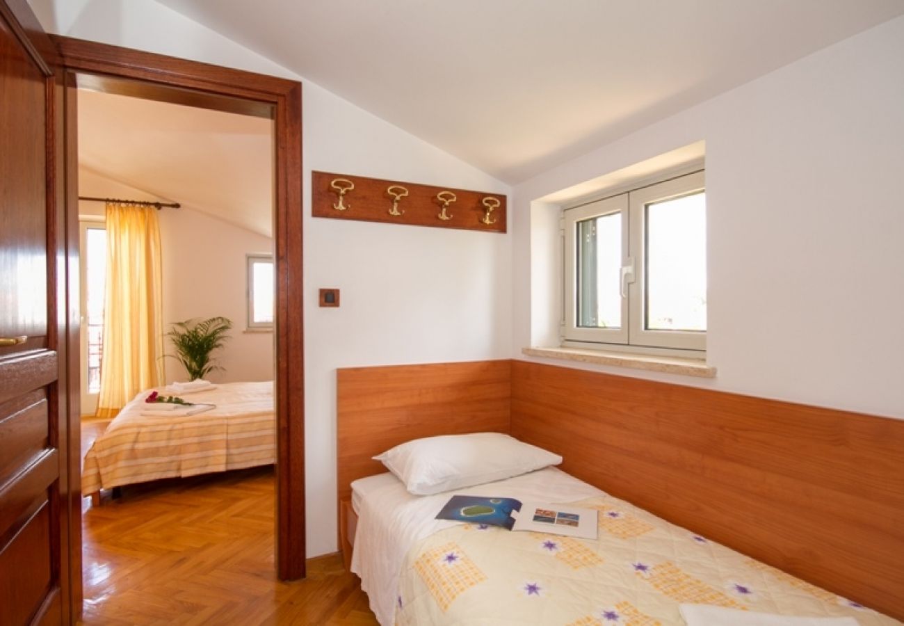 Chambres d'hôtes à Rovinj - Chambre dans Rovinj avec Balcon, Climatisation, WIFI (3631-2)