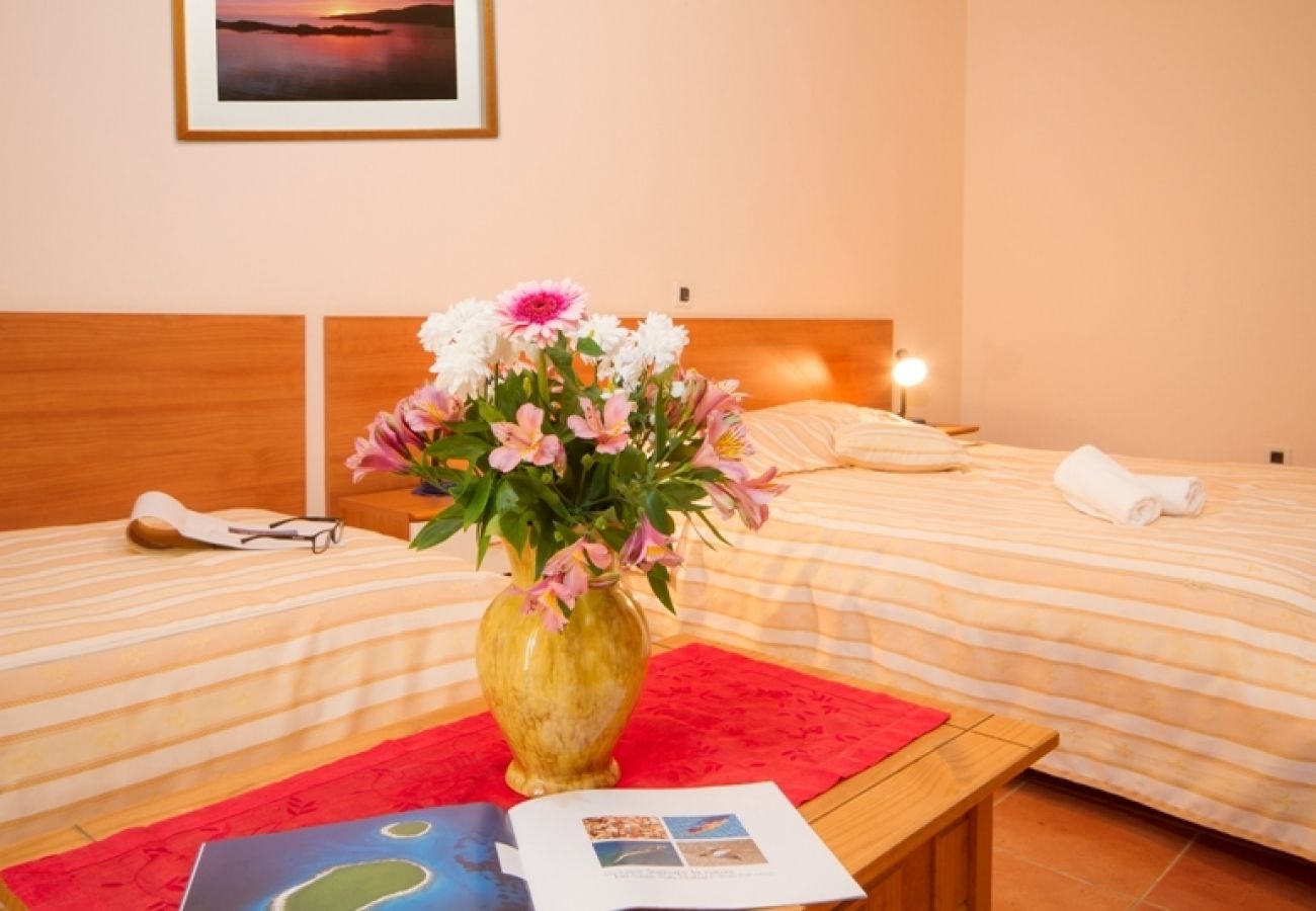 Chambres d'hôtes à Rovinj - Chambre dans Rovinj avec Balcon, Climatisation, WIFI (3631-2)