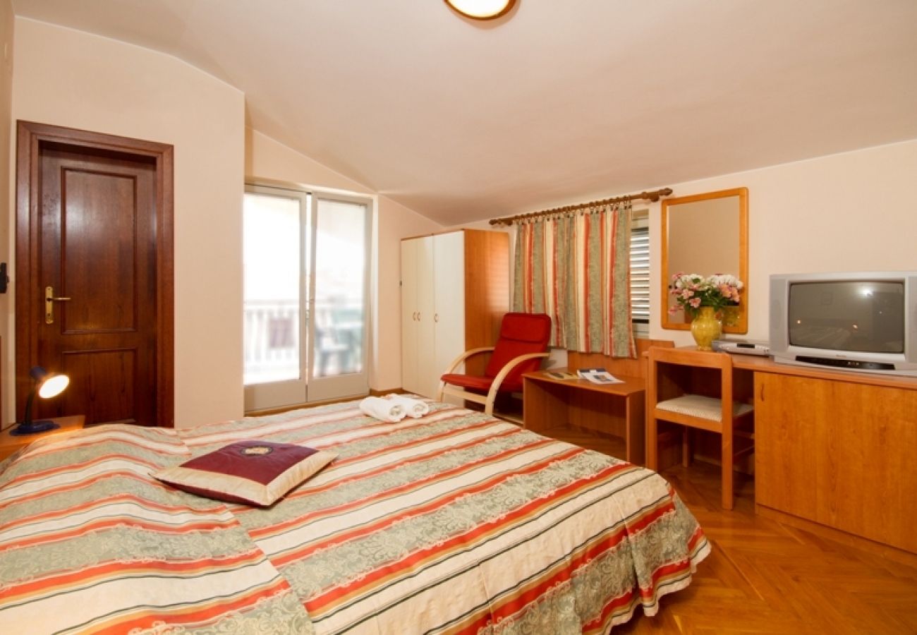 Chambres d'hôtes à Rovinj - Chambre dans Rovinj avec Balcon, Climatisation, WIFI (3631-2)