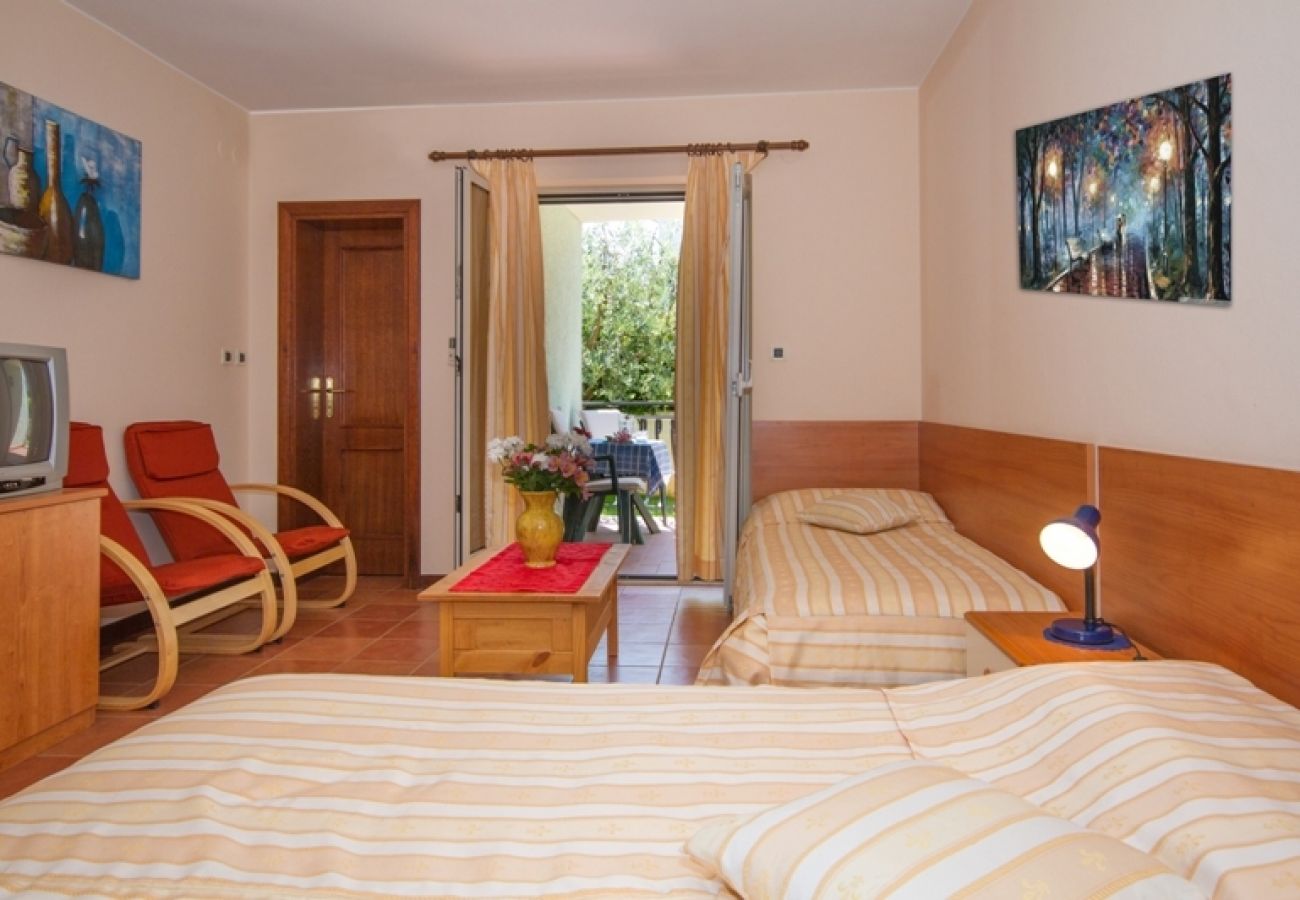 Chambres d'hôtes à Rovinj - Chambre dans Rovinj avec Balcon, Climatisation, WIFI (3631-2)