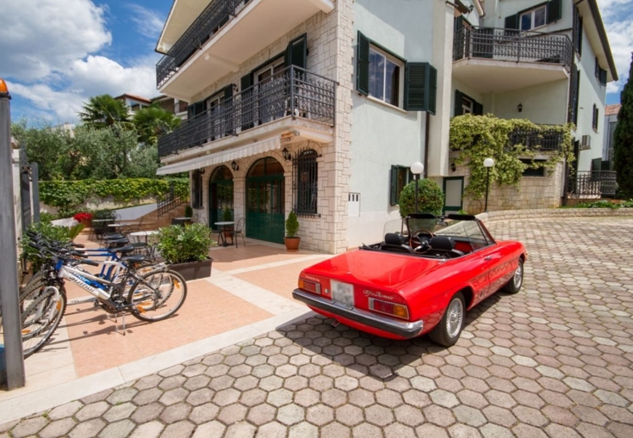 Chambres d'hôtes à Rovinj - Chambre dans Rovinj avec vue mer, Balcon, Climatisation, WIFI (3631-4)