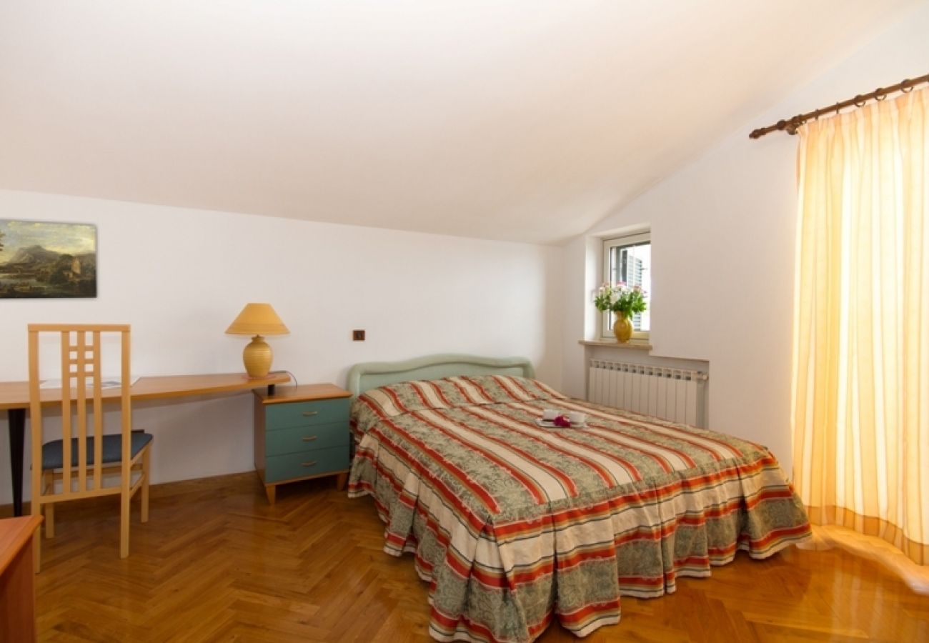 Chambres d'hôtes à Rovinj - Chambre dans Rovinj avec vue mer, Balcon, Climatisation, WIFI (3631-4)