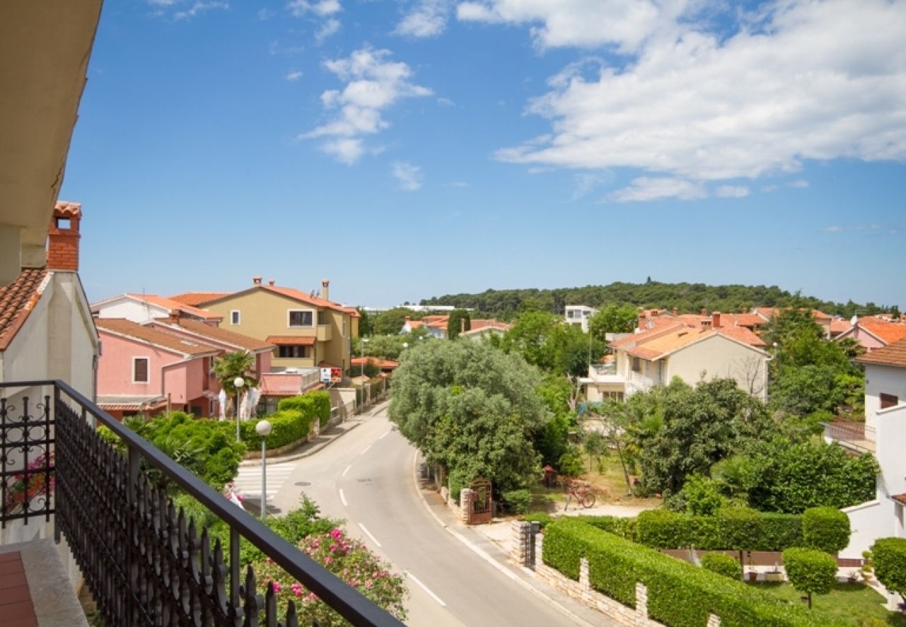 Chambres d'hôtes à Rovinj - Chambre dans Rovinj avec vue mer, Balcon, Climatisation, WIFI (3631-4)