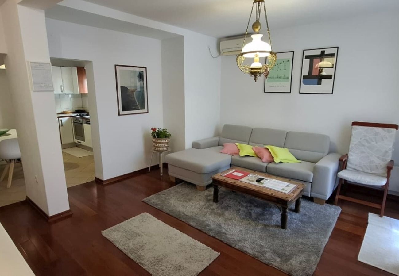 Appartement à Bol - Appartement dans Bol avec vue mer, terrasse, Climatisation, WIFI (3634-2)