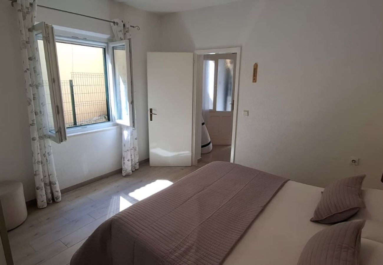 Appartement à Bol - Appartement dans Bol avec terrasse, Climatisation, WIFI, Machine à laver (3634-4)