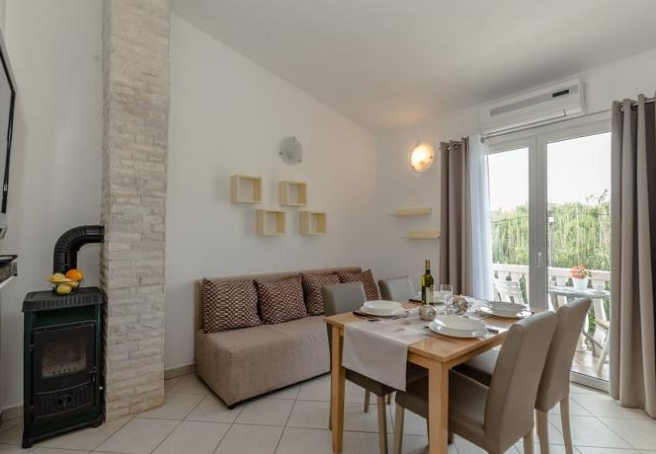 Appartement à Privlaka - Appartement dans Privlaka avec vue mer, Balcon, Climatisation, WIFI (667-2)