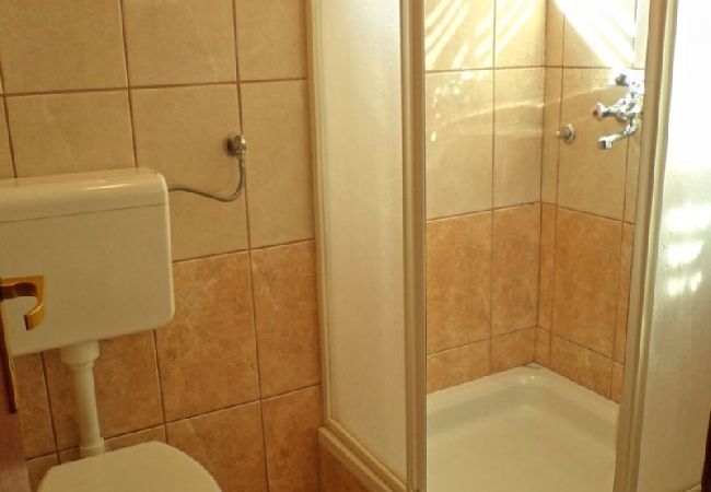 Appartement à Rab - Appartement dans Barbat avec vue mer, Balcon, Climatisation, WIFI (3664-2) Appartement à Rab - Appartement dans Barbat avec vue mer, Balcon, Climatisation, WIFI (3664-2)