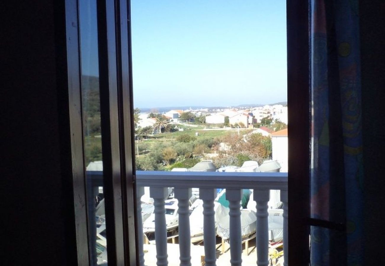 Appartement à Rab - Appartement dans Barbat avec vue mer, Balcon, Climatisation, WIFI (3664-5)