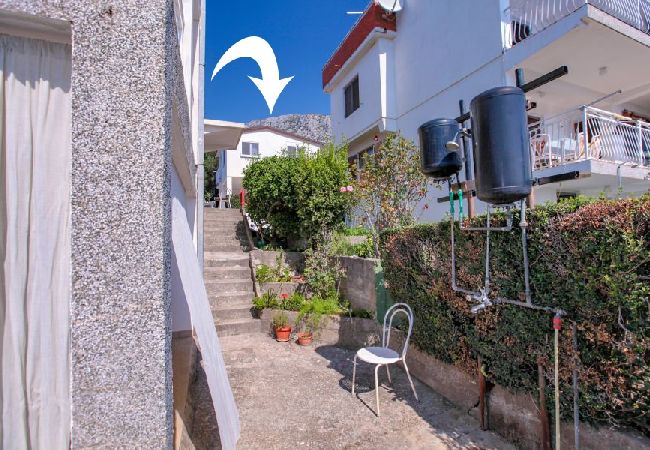 Studio à Podaca - Appartement Studio dans Podaca avec vue mer, terrasse, WIFI (3676-2) Studio à Podaca - Appartement Studio dans Podaca avec vue mer, terrasse, WIFI (3676-2)