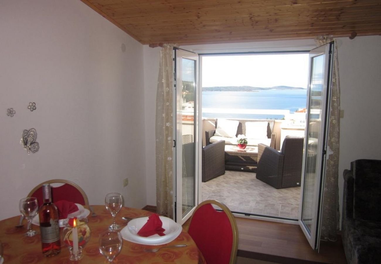 Appartement à Hvar - Appartement dans Hvar avec vue mer, terrasse, Climatisation, WIFI (3666-4)