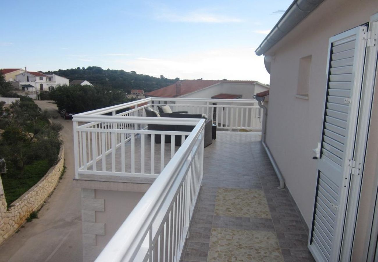 Appartement à Hvar - Appartement dans Hvar avec vue mer, terrasse, Climatisation, WIFI (3666-5)