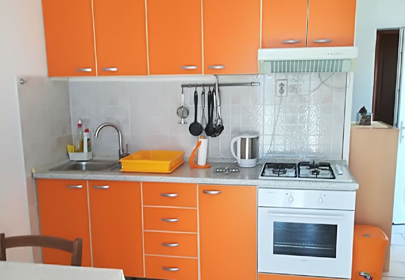 Appartement à Novi Vinodolski - Appartement dans Novi Vinodolski avec vue mer, Balcon, Climatisation, WIFI (3667-1)