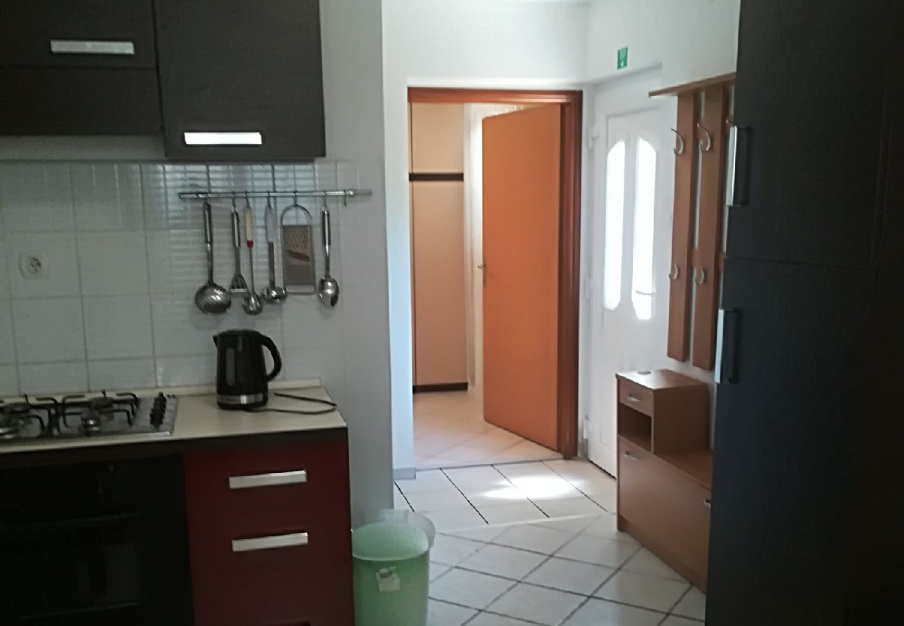 Appartement à Novi Vinodolski - Appartement dans Novi Vinodolski avec vue mer, terrasse, Climatisation, WIFI (3667-2)