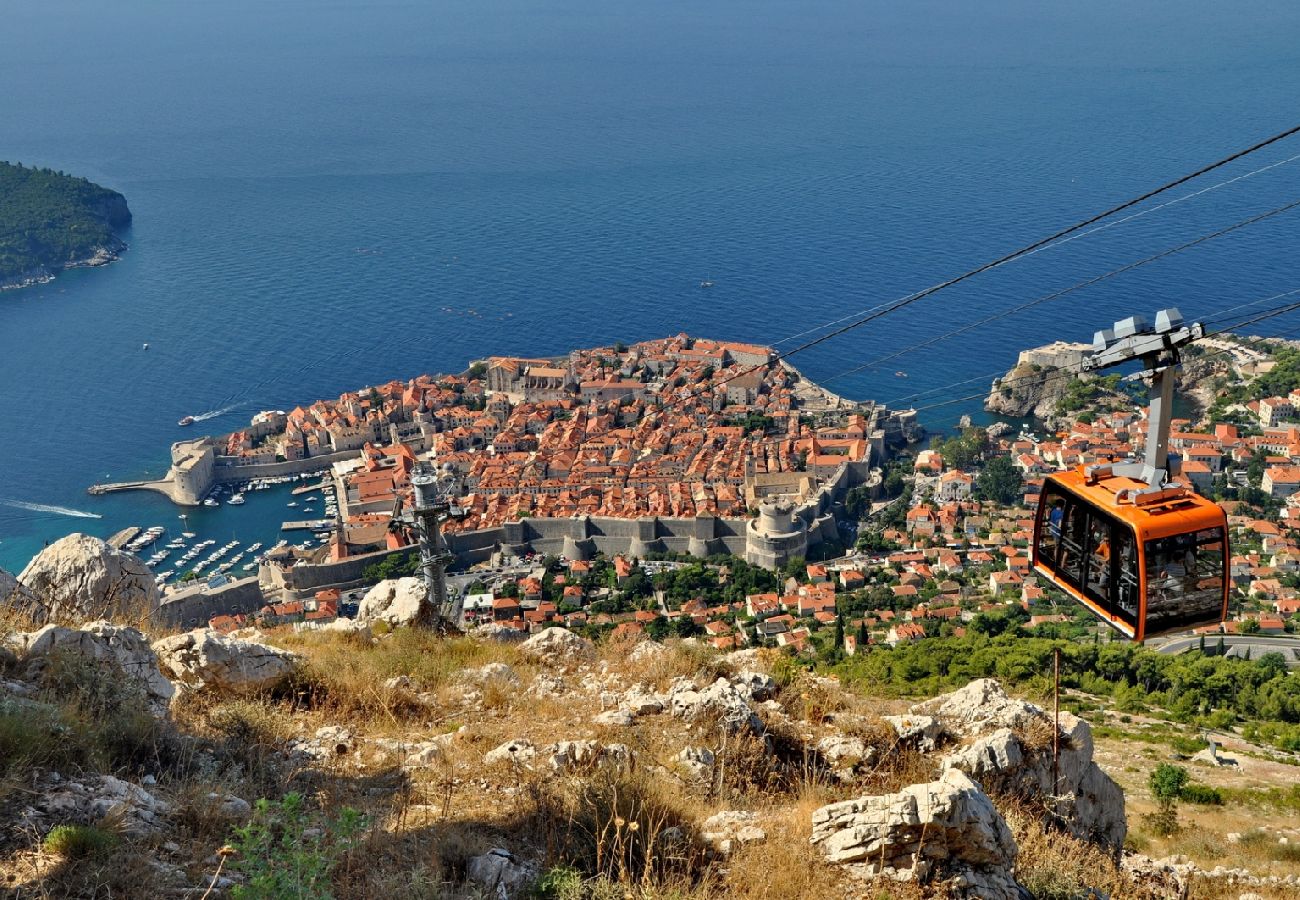 Chambres d'hôtes à Cavtat - Chambre dans Cavtat avec vue mer, Balcon, Climatisation, WIFI (3686-1)