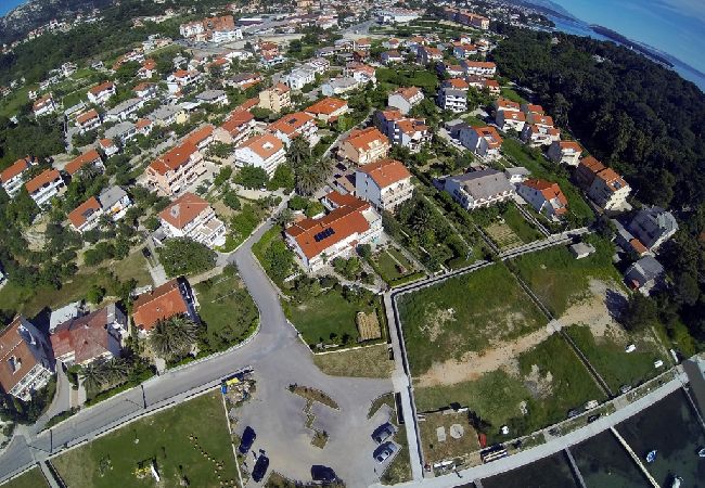 Appartement à Palit - Appartement dans Palit avec terrasse, Climatisation, WIFI, Lave-vaisselle (820-3) Appartement à Palit - Appartement dans Palit avec terrasse, Climatisation, WIFI, Lave-vaisselle (820-3)