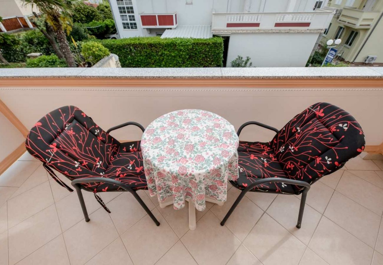 Appartement à Palit - Appartement dans Palit avec terrasse, Climatisation, WIFI, Lave-vaisselle (820-3)