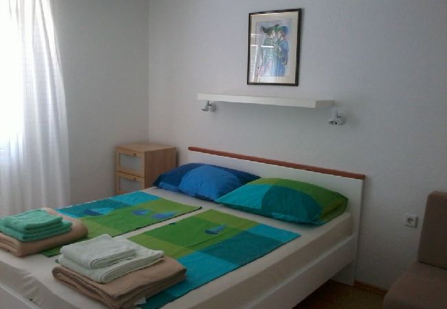 Appartement à Ražanj - Appartement dans Ražanj avec vue mer, terrasse, Climatisation, WIFI (3743-2) Appartement à Ražanj - Appartement dans Ražanj avec vue mer, terrasse, Climatisation, WIFI (3743-2)