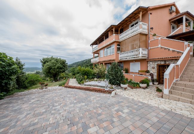 Appartement à Mundanije - Appartement dans Mundanije avec vue mer, terrasse, Climatisation, WIFI (3748-3) Appartement à Mundanije - Appartement dans Mundanije avec vue mer, terrasse, Climatisation, WIFI (3748-3)