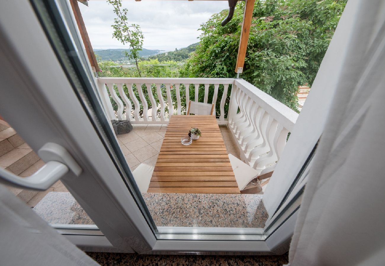 Appartement à Mundanije - Appartement dans Mundanije avec vue mer, terrasse, Climatisation, WIFI (3748-4)