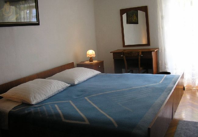 Appartement à Supetarska Draga - Appartement dans Supetarska Draga avec vue mer, terrasse, Climatisation, WIFI (3750-1) Appartement à Supetarska Draga - Appartement dans Supetarska Draga avec vue mer, terrasse, Climatisation, WIFI (3750-1)