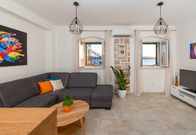 Maison à Murvica - Maison de vacances dans Murvica avec vue mer, terrasse, Climatisation, WIFI (3756-1) Maison à Murvica - Maison de vacances dans Murvica avec vue mer, terrasse, Climatisation, WIFI (3756-1)