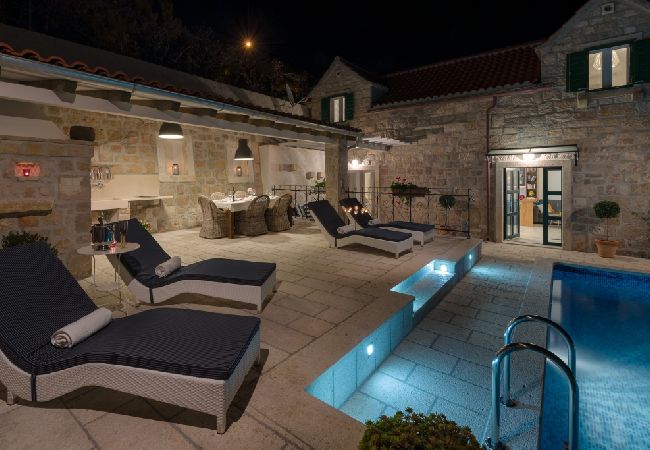 Maison à Murvica - Maison de vacances dans Murvica avec vue mer, terrasse, Climatisation, WIFI (3756-1) Maison à Murvica - Maison de vacances dans Murvica avec vue mer, terrasse, Climatisation, WIFI (3756-1)