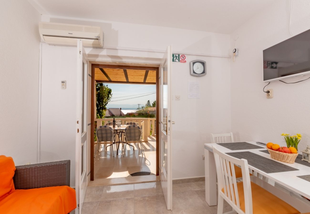 Appartement à Bol - Appartement dans Bol avec vue mer, terrasse, Climatisation, WIFI (3757-3)