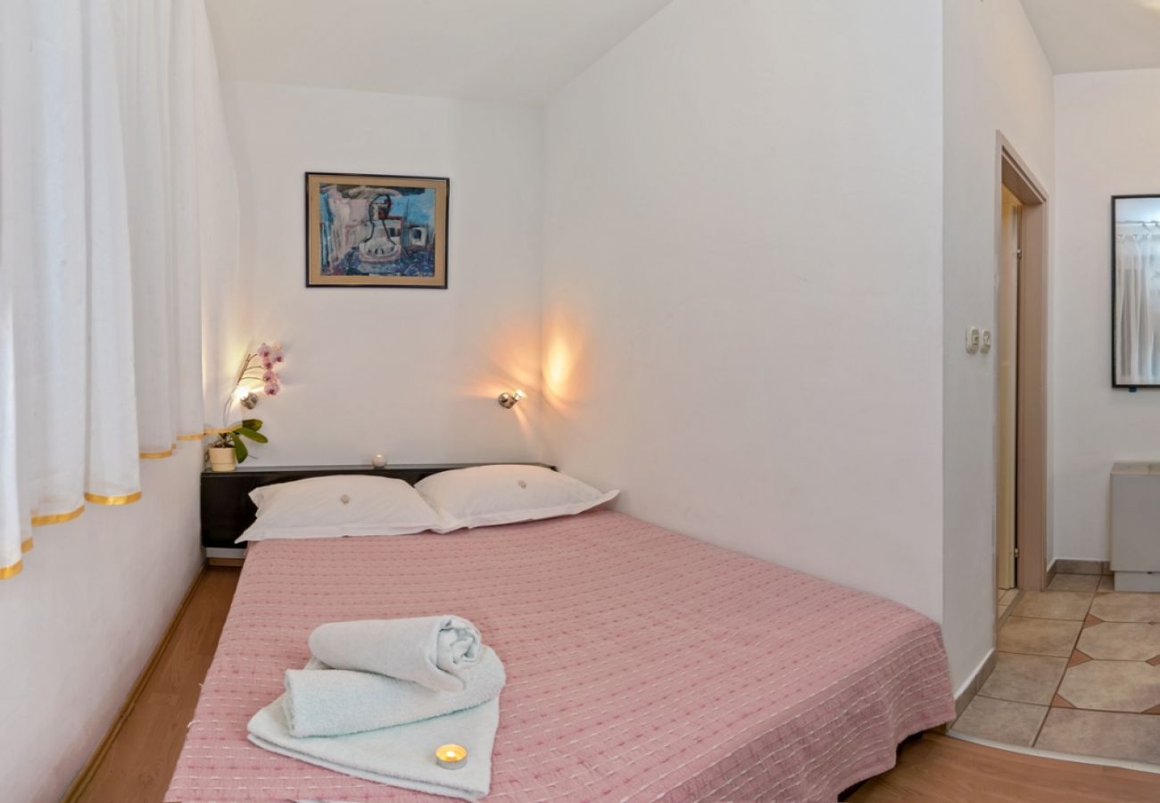 Chambres d'hôtes à Bol - Chambre dans Bol avec terrasse, Climatisation, WIFI (3758-4)