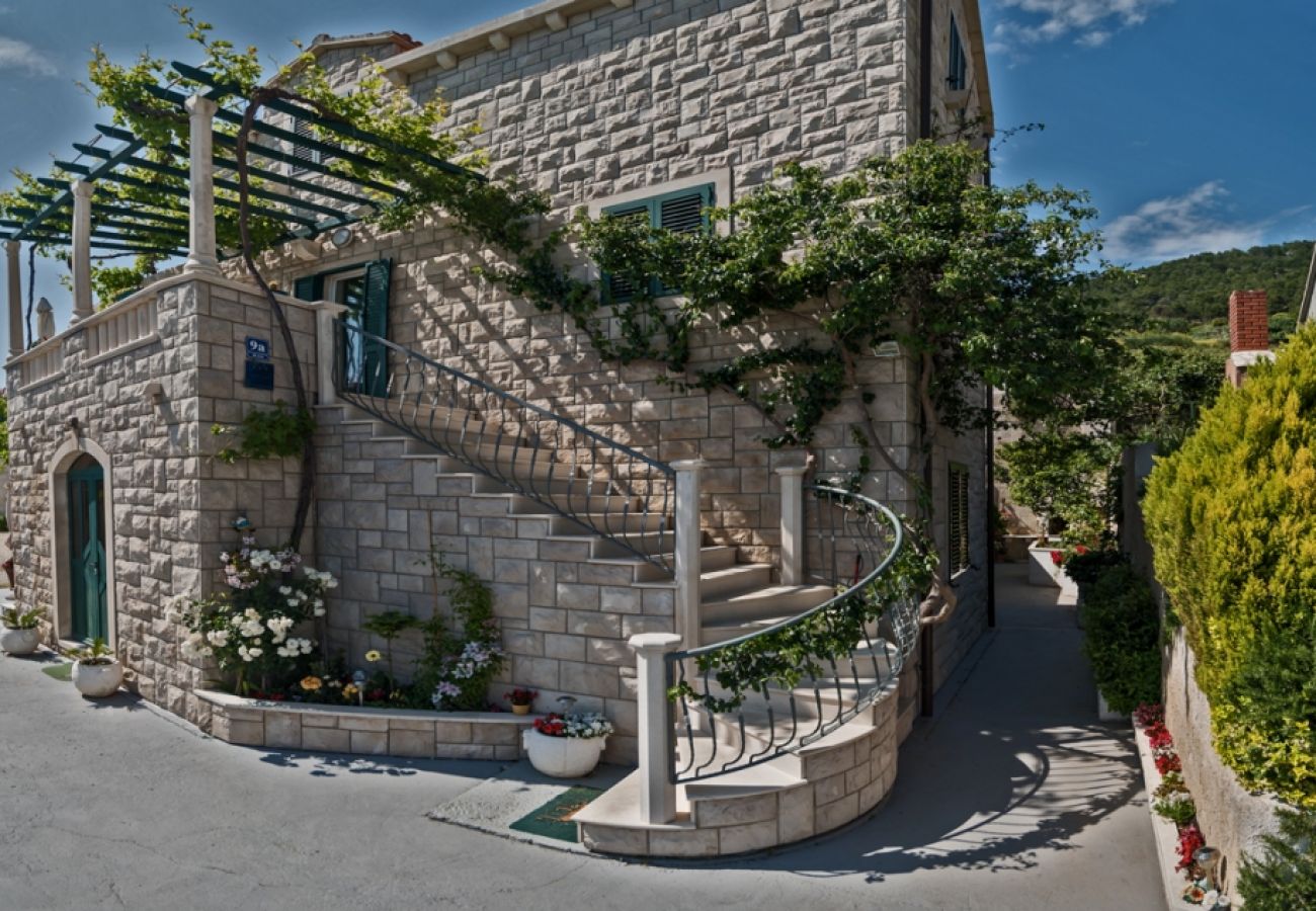 Chambres d'hôtes à Bol - Chambre dans Bol avec terrasse, Climatisation, WIFI (3758-4)