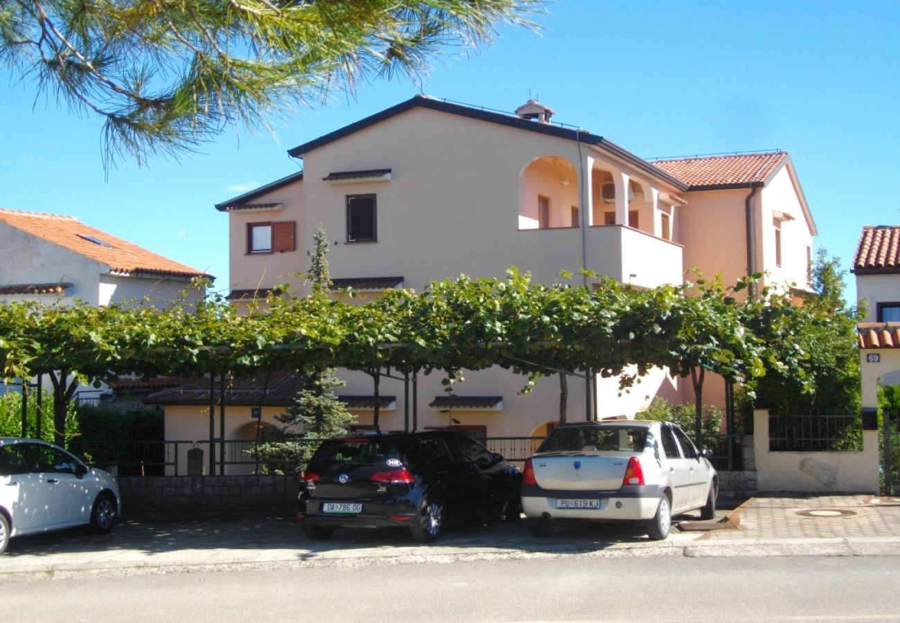 Appartement à Porec - Appartement dans Poreč avec Balcon, Climatisation, WIFI (3794-5)