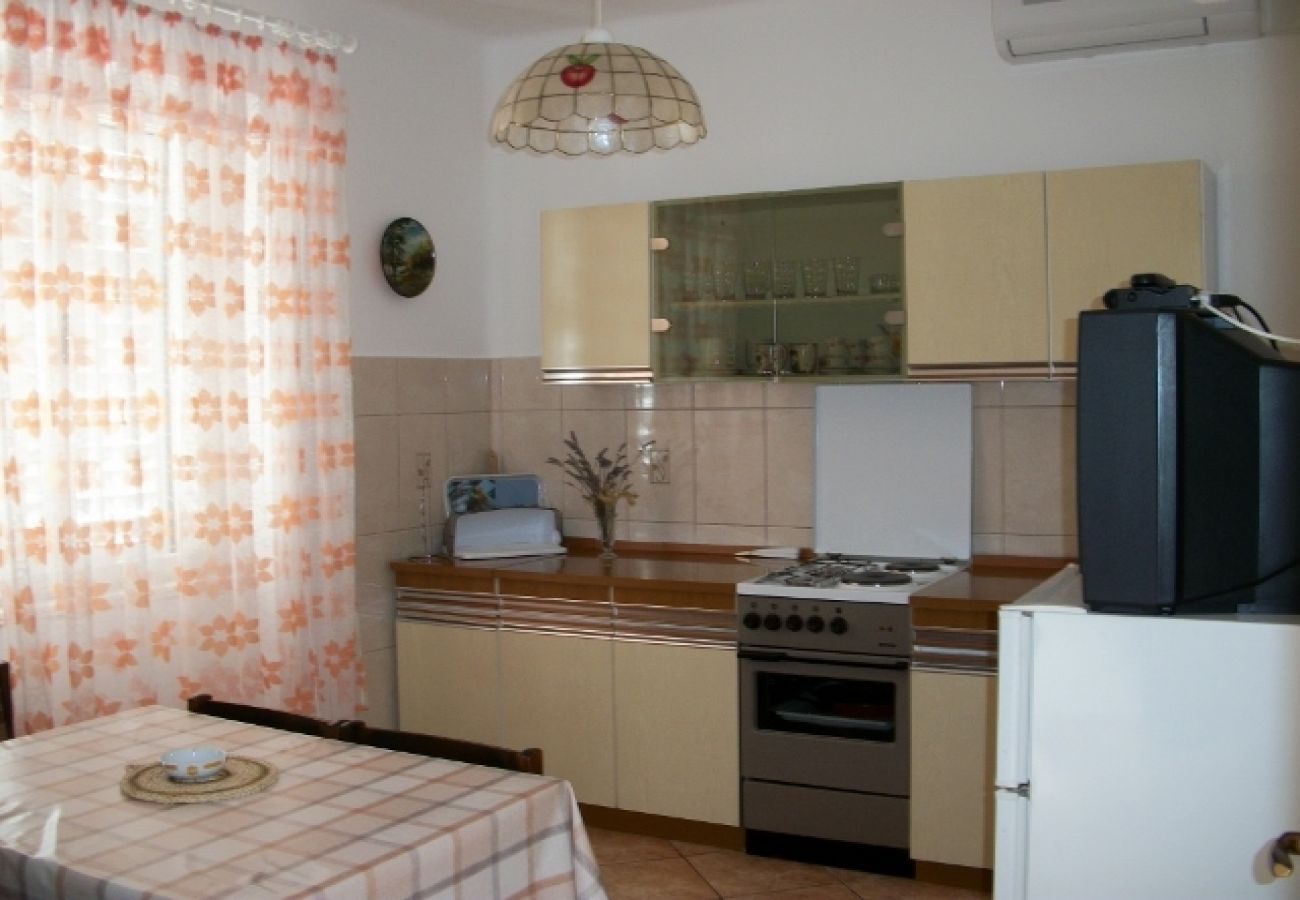 Appartement à Banjol - Appartement dans Banjol avec vue mer, terrasse, Climatisation, WIFI (3803-1)