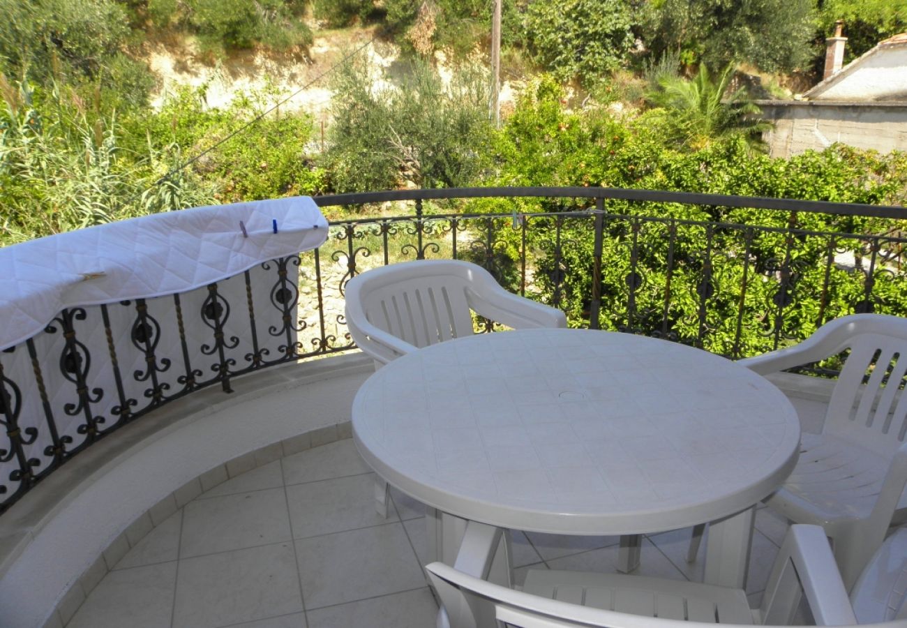 Appartement à Podgora - Appartement dans Podgora avec vue mer, terrasse, Climatisation, WIFI (3812-3)