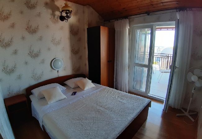 Appartement à Šibenik-Brodarica - Appartement dans Brodarica avec vue mer, terrasse, Climatisation, WIFI (3814-1) Appartement à Šibenik-Brodarica - Appartement dans Brodarica avec vue mer, terrasse, Climatisation, WIFI (3814-1)