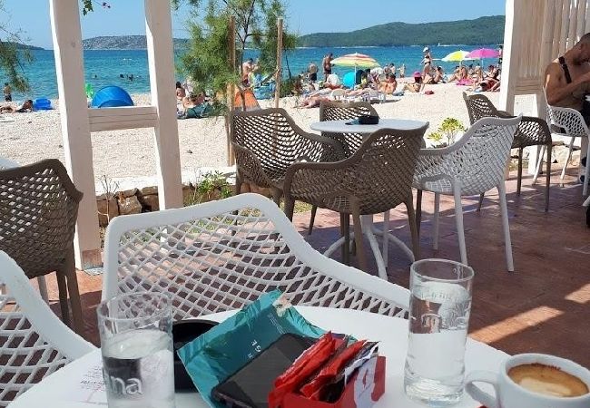 Appartement à Šibenik-Brodarica - Appartement dans Brodarica avec vue mer, terrasse, Climatisation, WIFI (3814-1) Appartement à Šibenik-Brodarica - Appartement dans Brodarica avec vue mer, terrasse, Climatisation, WIFI (3814-1)